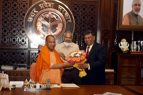 Chief Minister of Uttar Pradesh Yogi Adityanath and Chairman of TUSCO Limited Shri Rajeev Kumar Vishnoi